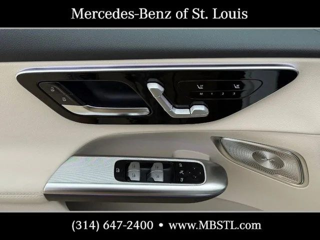 New 2027 Polar White Mercedes-Benz GLC 300 image 13