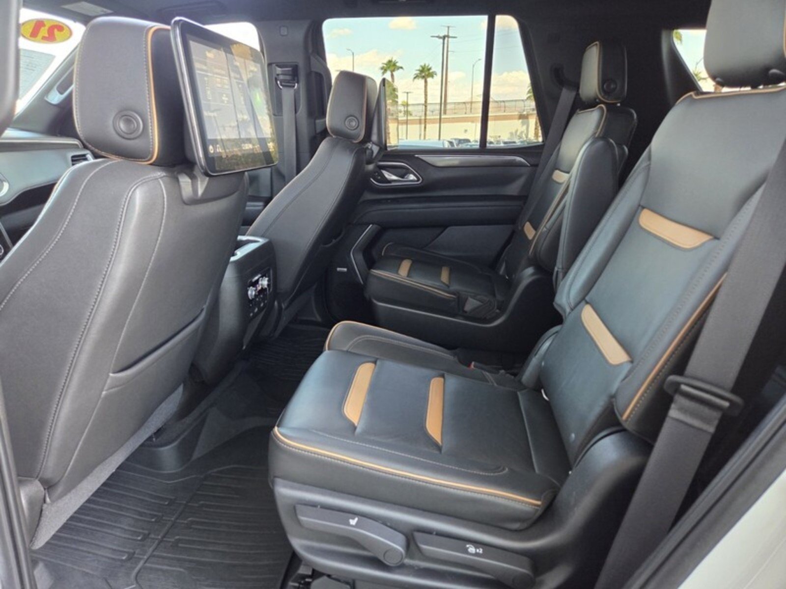 Used 2021 White Frost Tricoat GMC AT4 image 14