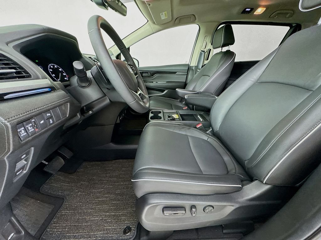 2026 Honda Odyssey Touring - Photo 28