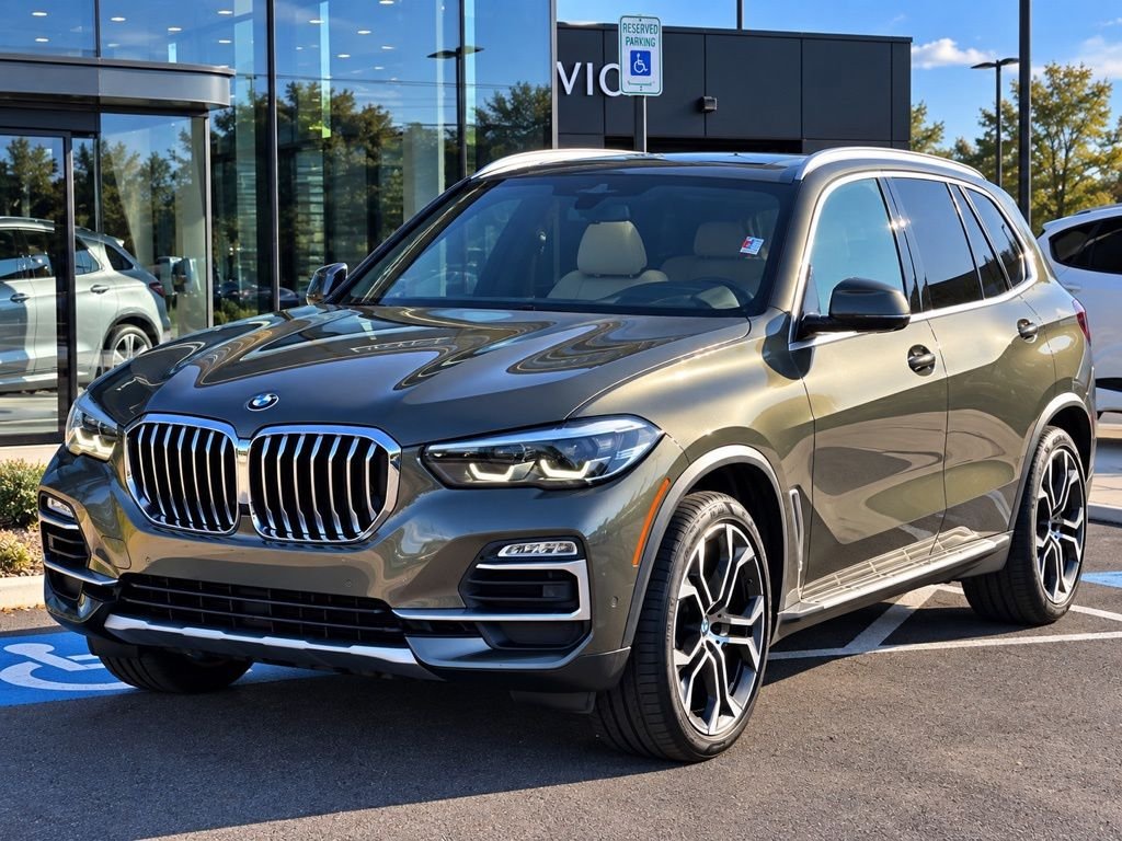 Used 2021 Green BMW sDrive40i image 7