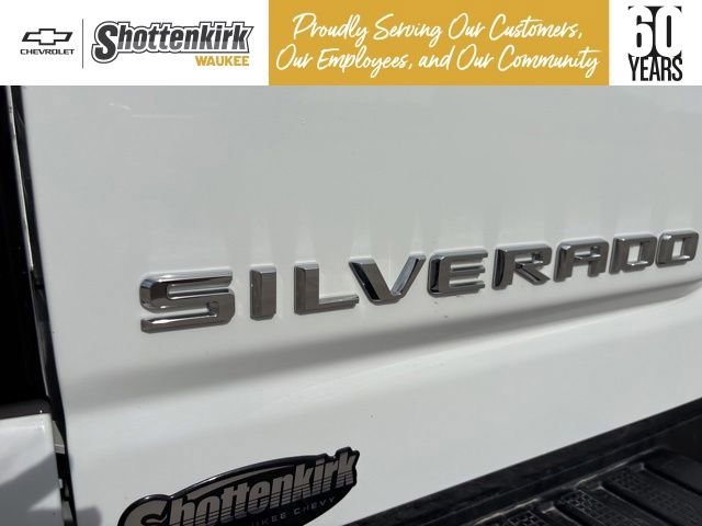 Used 2024 Summit White Chevrolet LTZ image 40