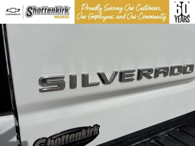 Used 2024 Summit White Chevrolet LTZ image 40