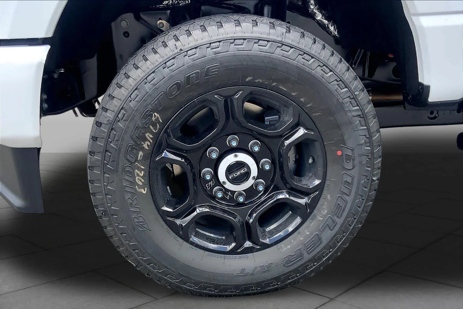 New 2026 Oxford White Ford XL image 17