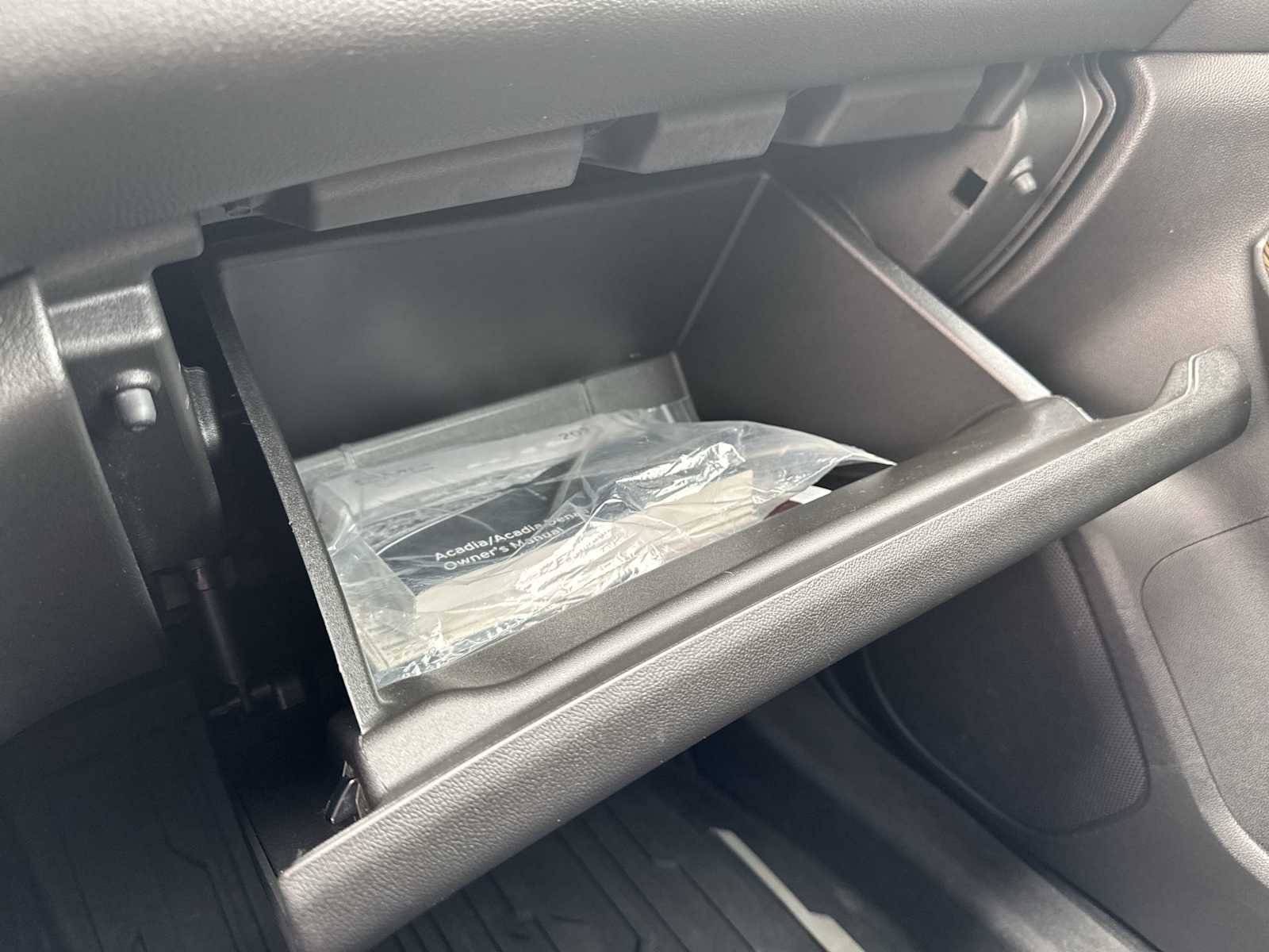 2023 GMC Acadia SLE - Photo 35