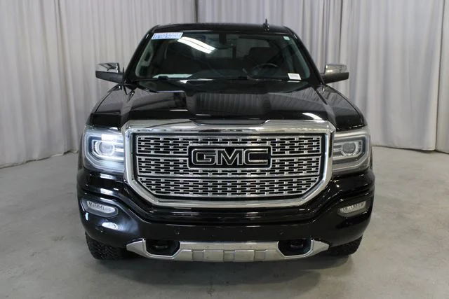 Used 2016 Black GMC Denali image 27
