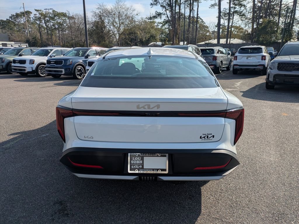 New 2026 Snow White Pearl Kia LXS image 5