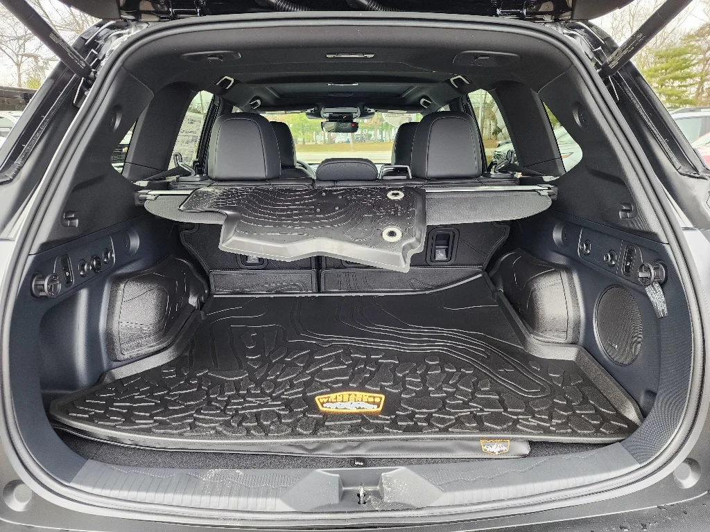 New 2026 CRYSTAL BLACK SILICA Subaru Wilderness image 6