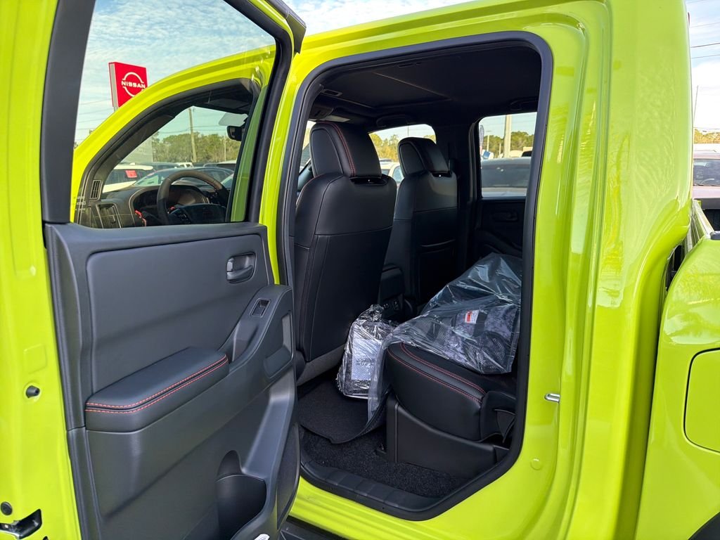 New 2026 Nissan Frontier PRO-4X 4D Crew Cab