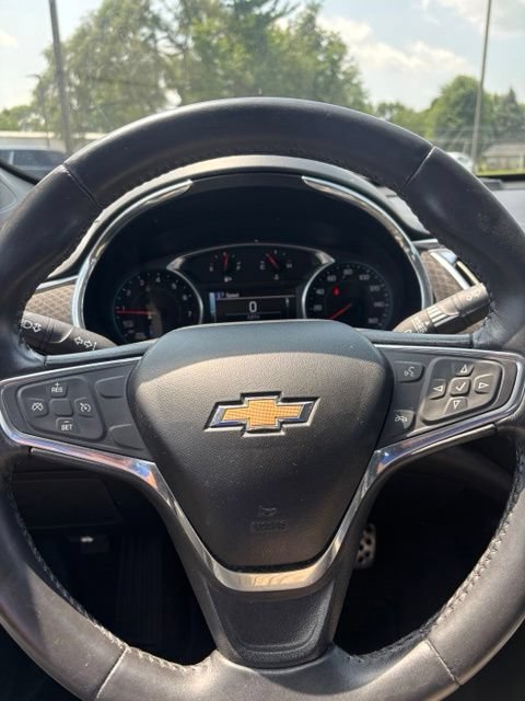 Used 2016 IRIDESCENT PEARL TRICOAT Chevrolet LT image 14