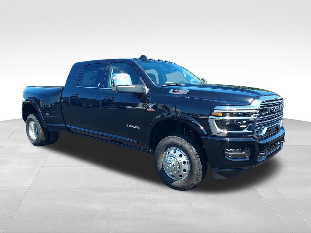 New 2026 Diamond Black Crystal Pearlcoat RAM Limited image 7