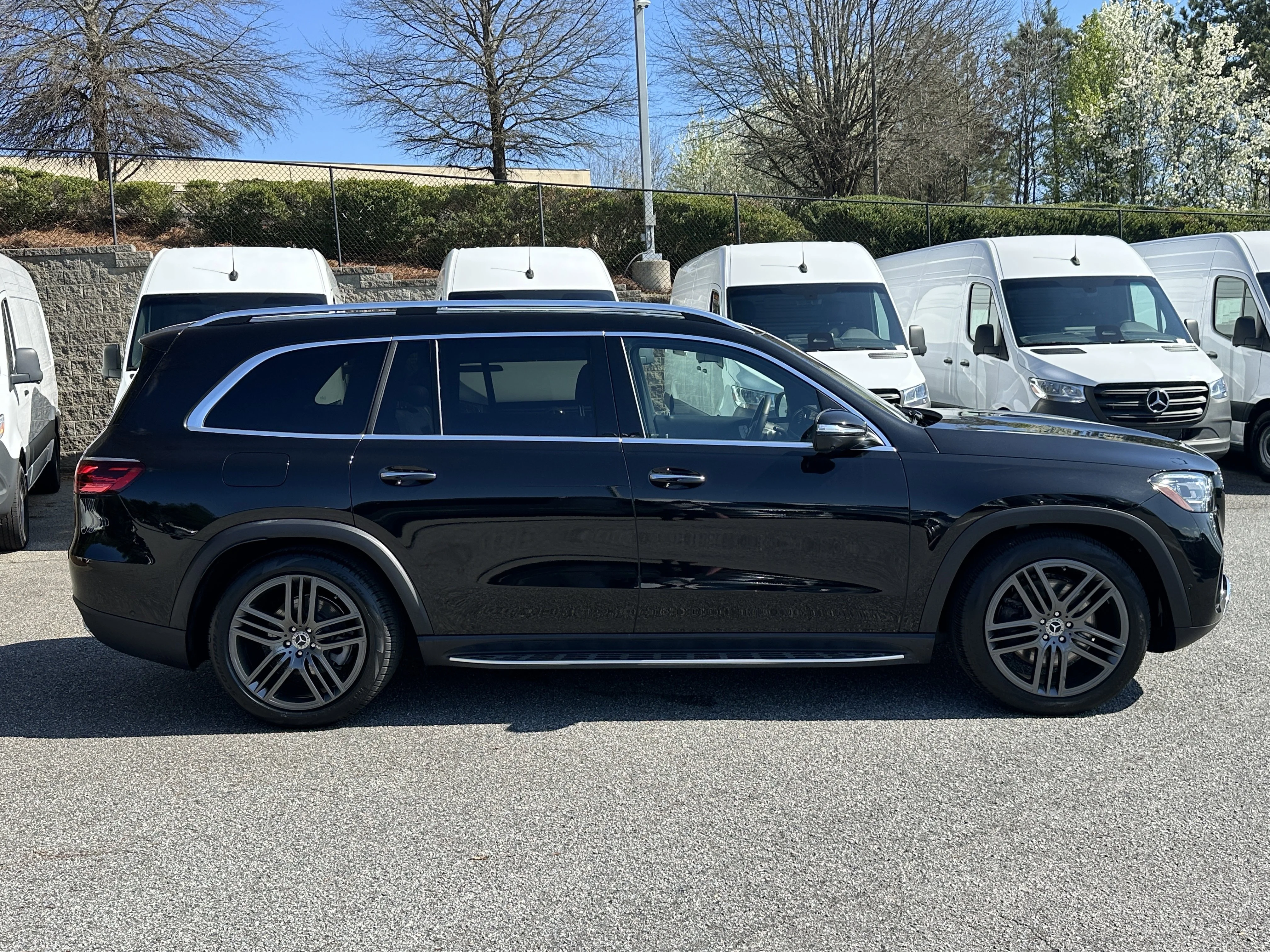 Certified Used 2025 Black Mercedes-Benz GLS 450 image 9