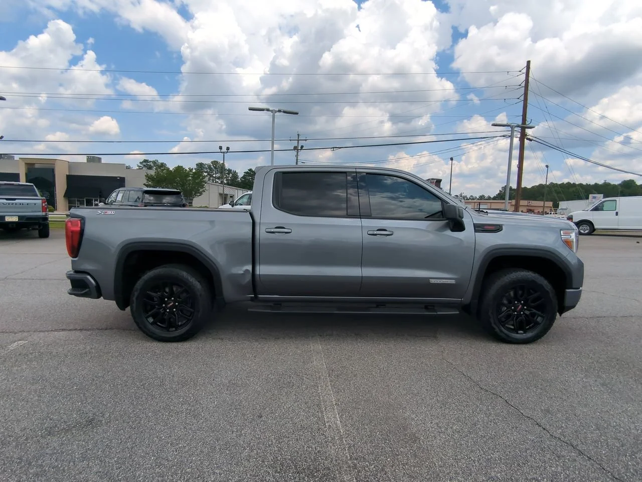 Used 2021 SATIN STEEL METALLIC GMC Elevation image 3