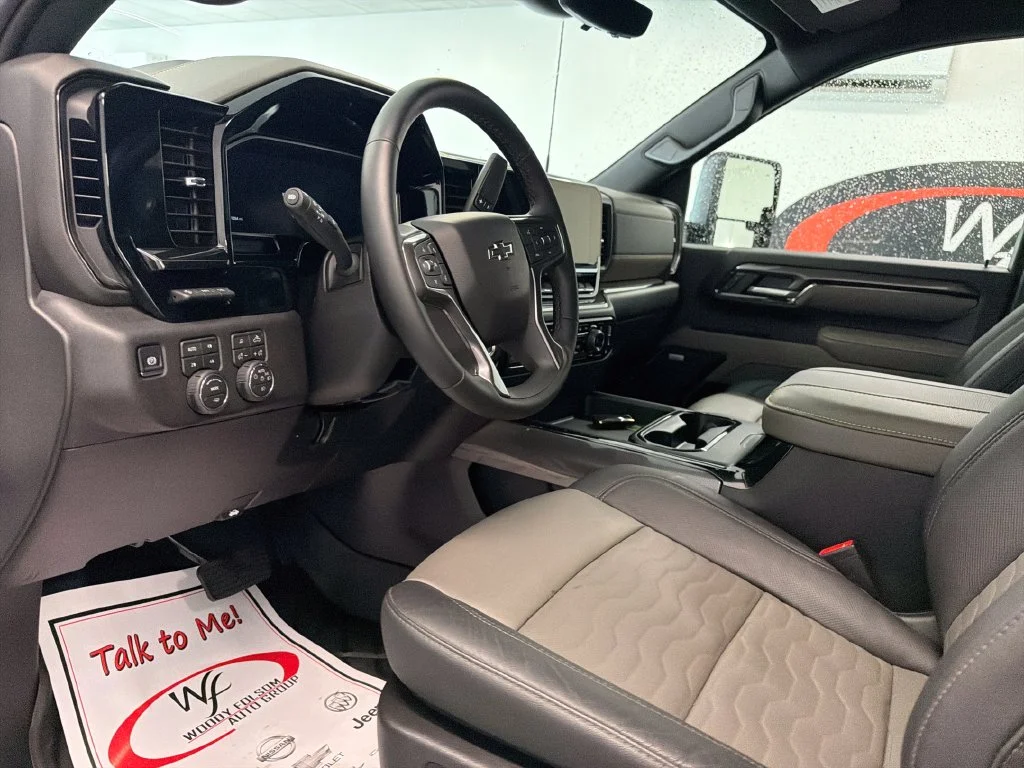 Used 2026 White Chevrolet ZR2 image 12
