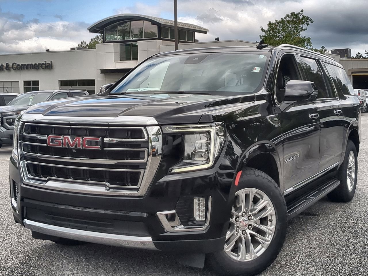 2023 GMC Yukon 2WD SLT's photo