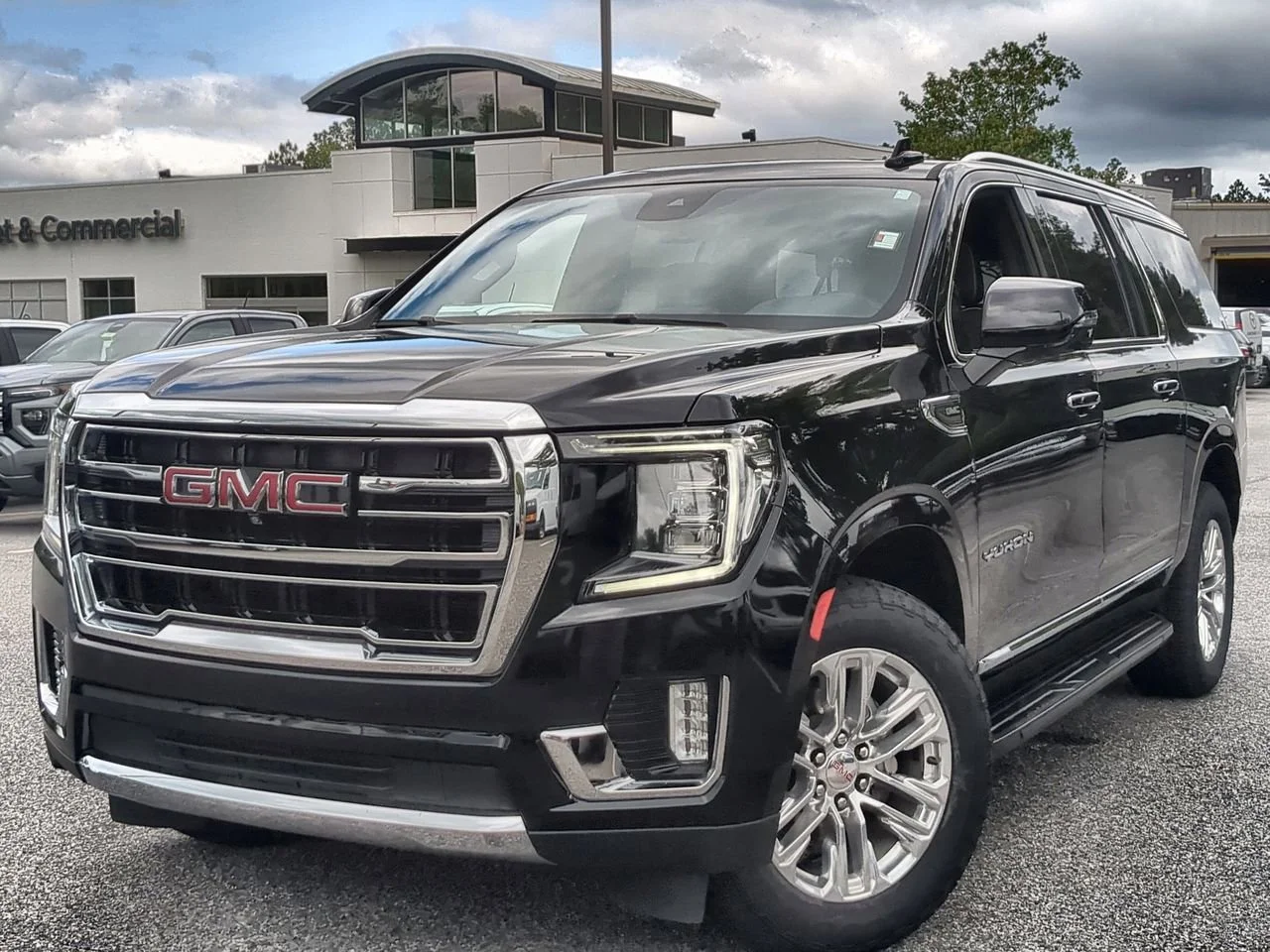 2023 GMC Yukon 2WD SLT's photo