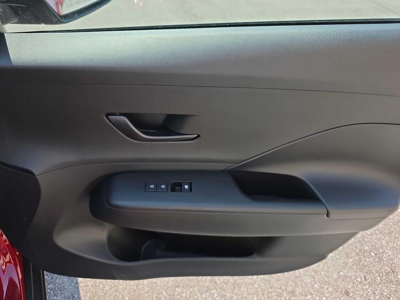 2025 Hyundai Kona SEL Convenience - Photo 23