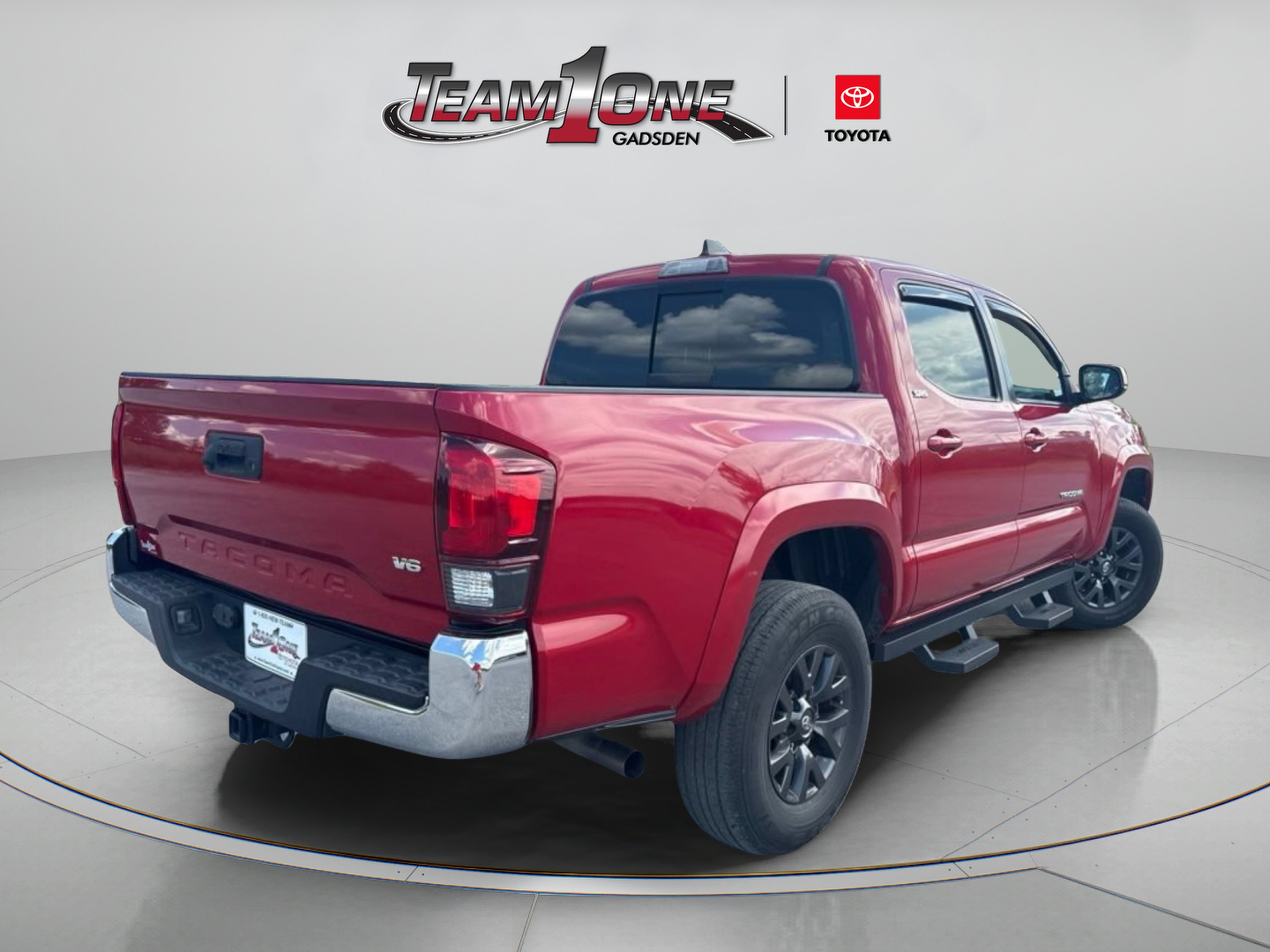 Used 2021 Barcelona Red Metallic Toyota SR5 image 11