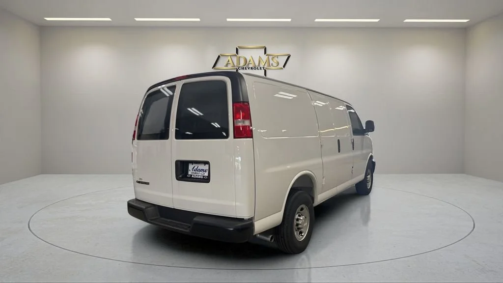 2025 Chevrolet Express Cargo Work Van - Photo 6