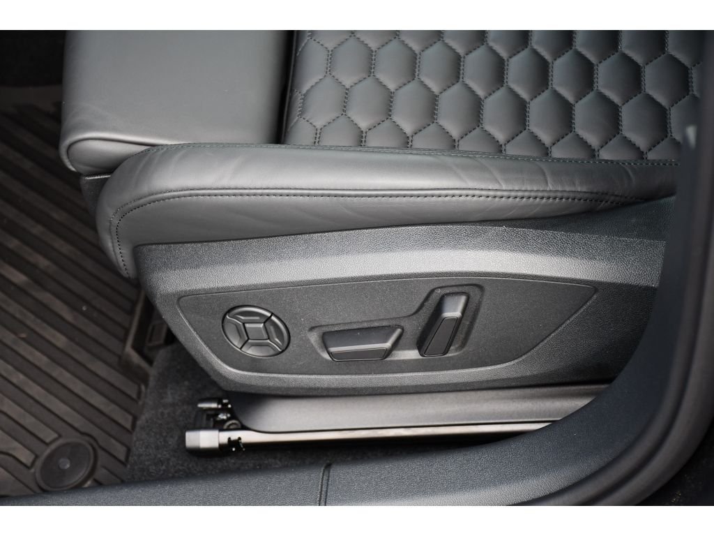 Used 2026 Daytona Gray Pearl Effect Audi Base image 35