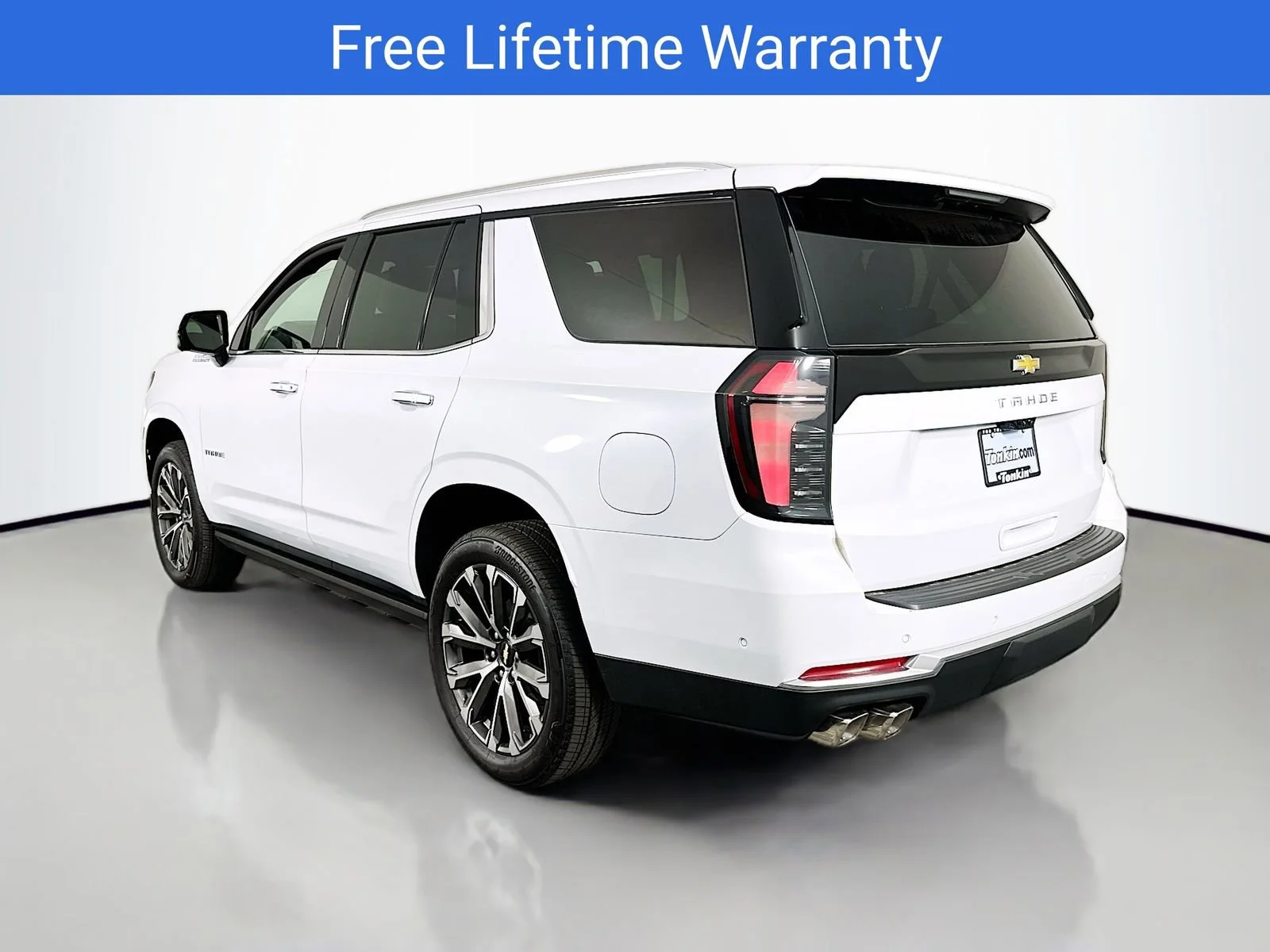 New 2026 Polar White Tricoat Chevrolet High Country image 6
