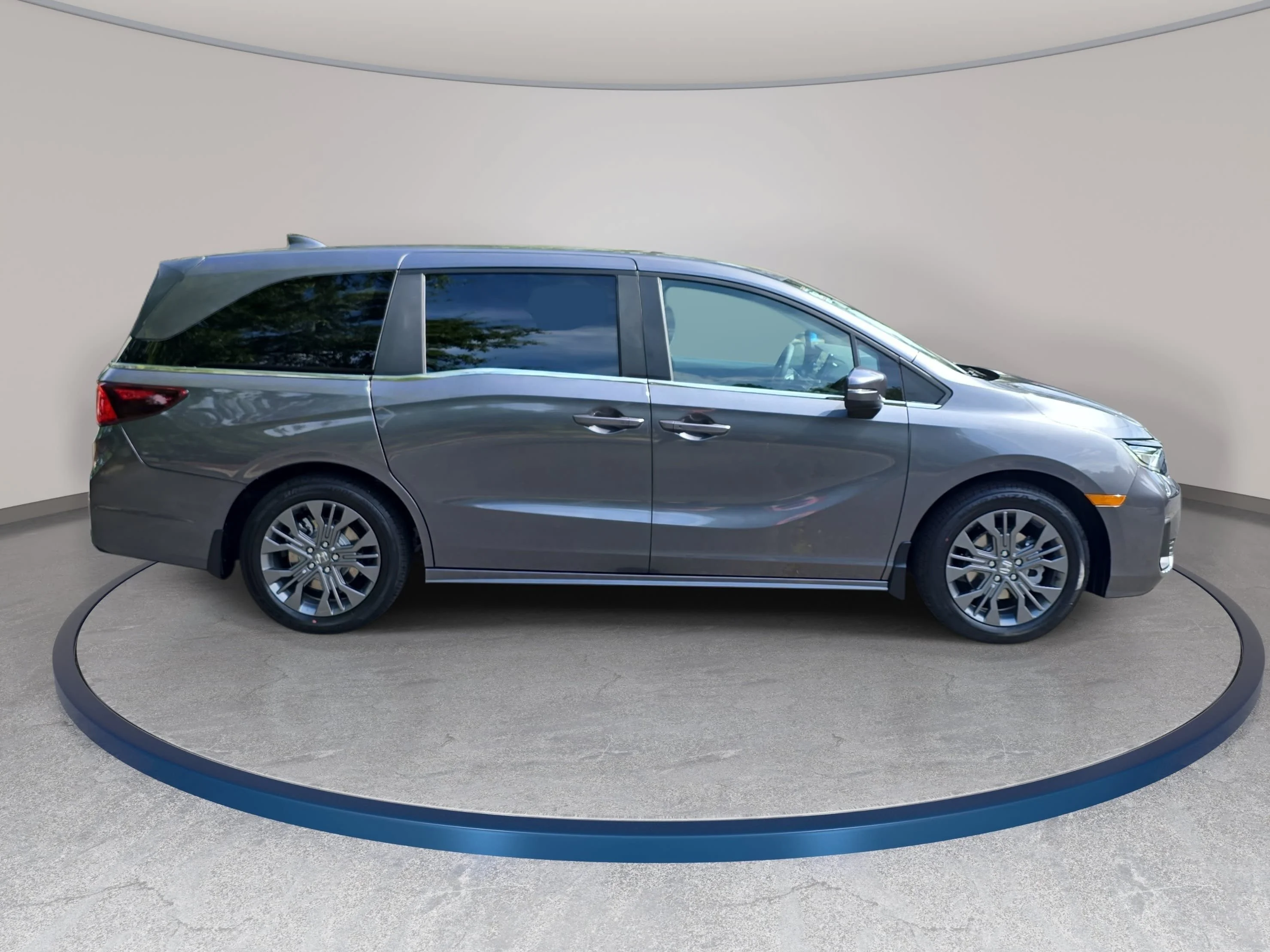 New 2026 Modern Steel Metallic Honda Touring image 4