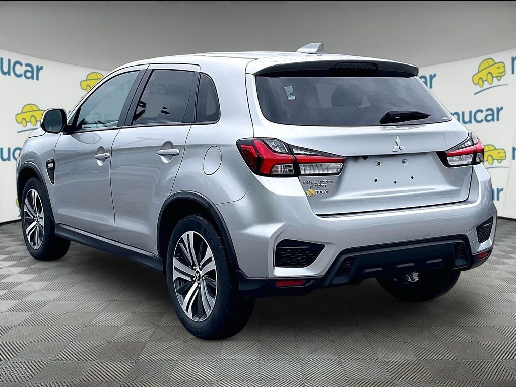 Used 2024 Alloy Silver Metallic Mitsubishi  image 4