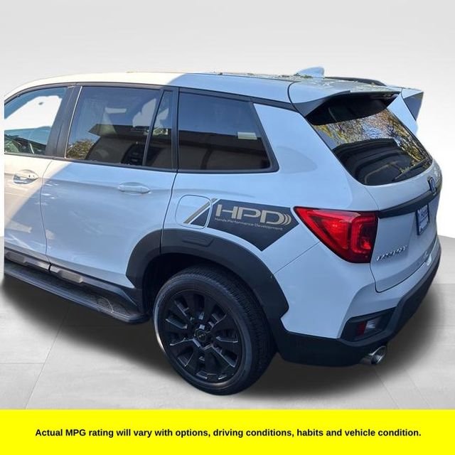 Certified Used 2023 Platinum White Pearl Honda AWD EX-L image 2
