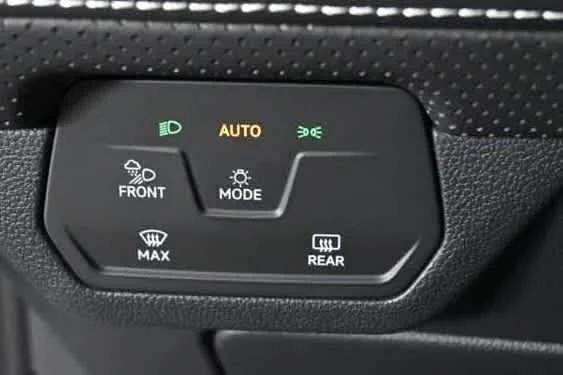 2026 Volkswagen Atlas Cross Sport SEL Premium R-LINE - Photo 37