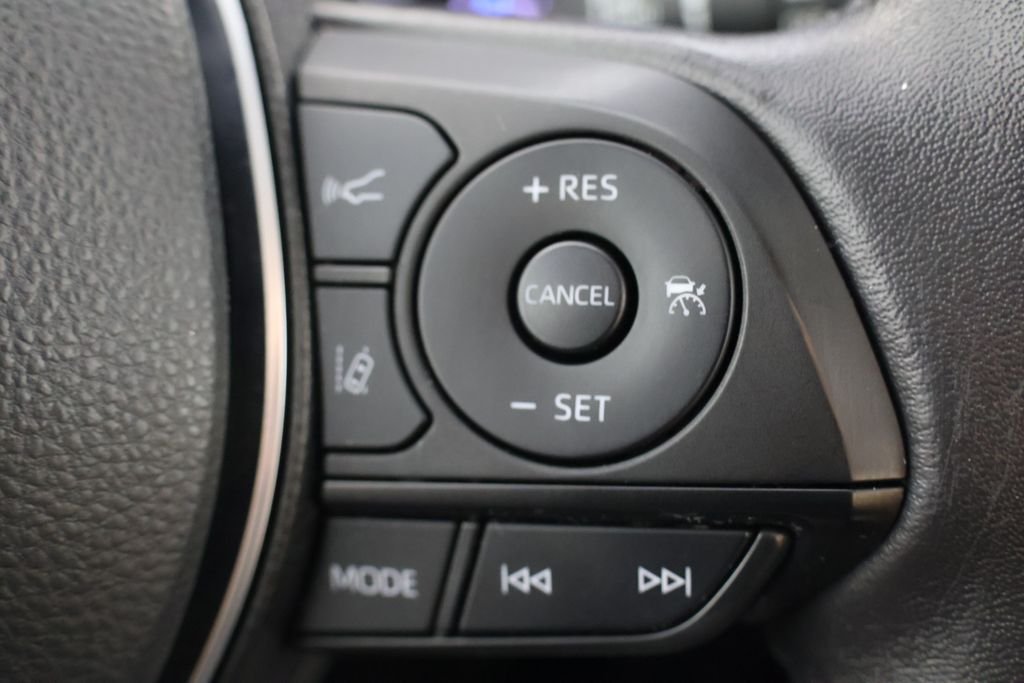 Used 2022 Black Toyota XLE image 12