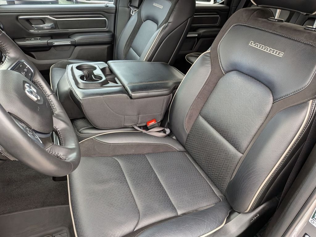 Used 2024 Silver Ram Laramie image 30