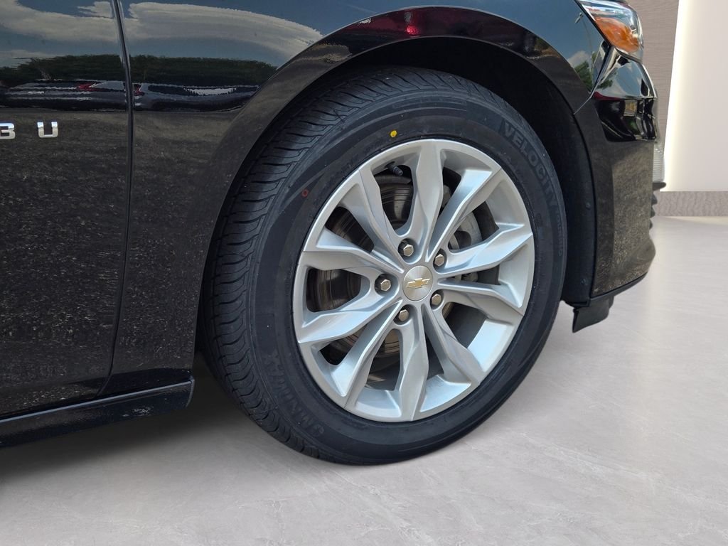 Used 2025 Black Chevrolet LT image 5