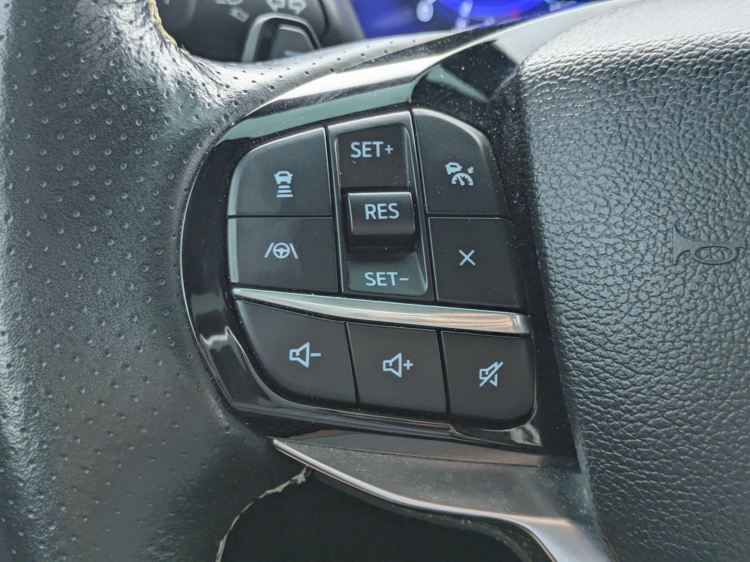 Used 2022  Ford ST image 22