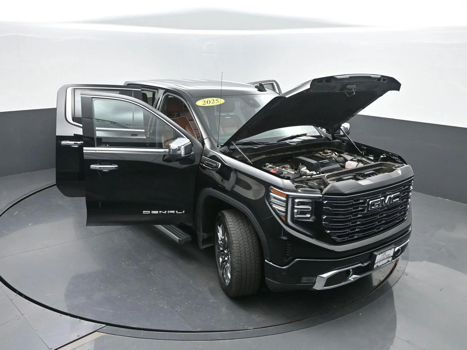 Used 2025 Onyx Black GMC Denali Ultimate image 51