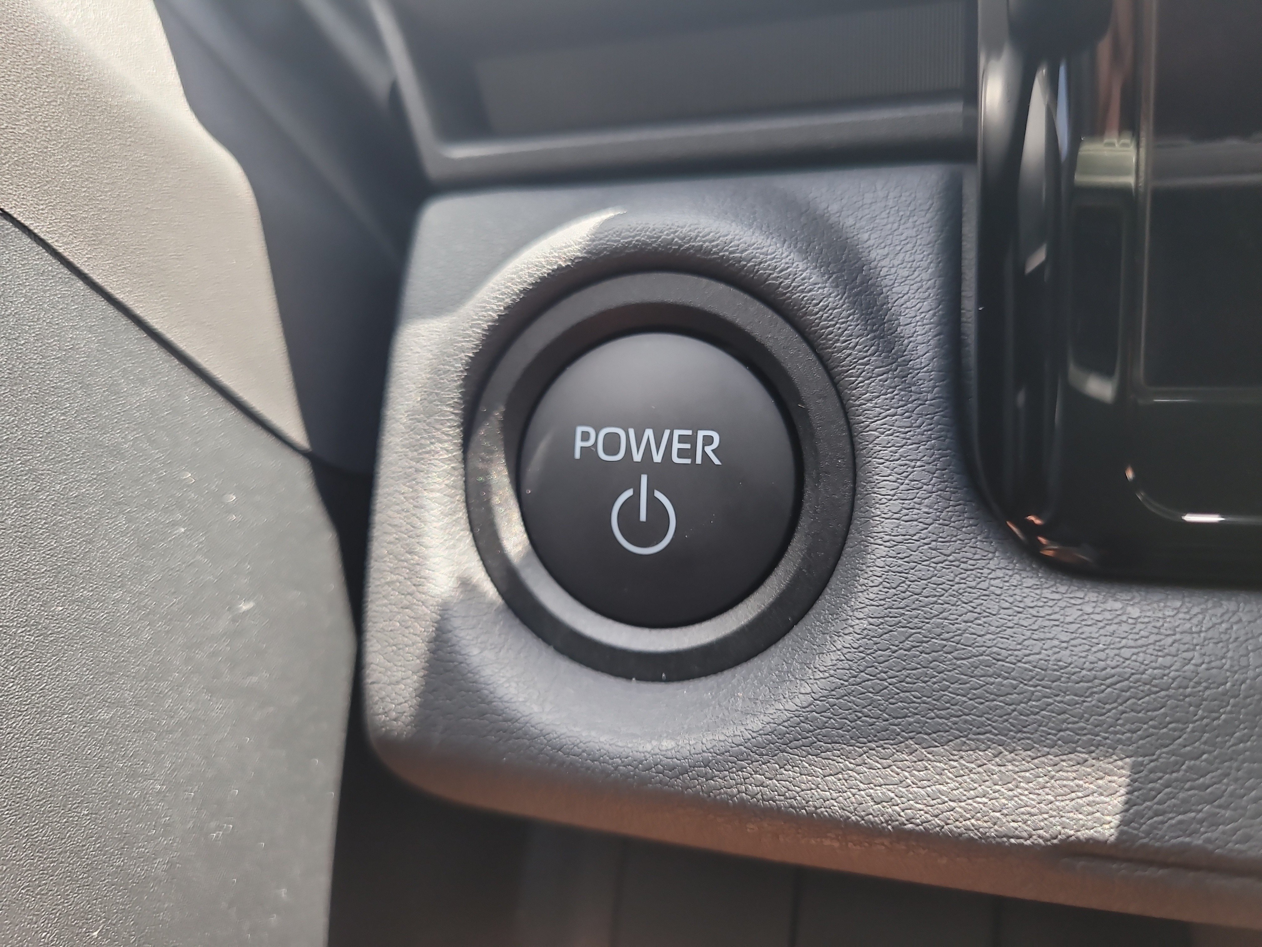 Used 2026 Wind Chill Pearl Toyota SE image 28