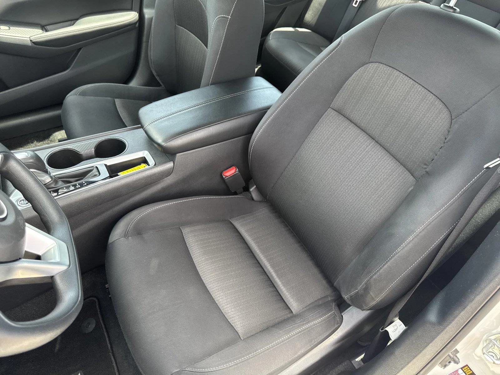 Used 2025 Glacier White Nissan SV image 11