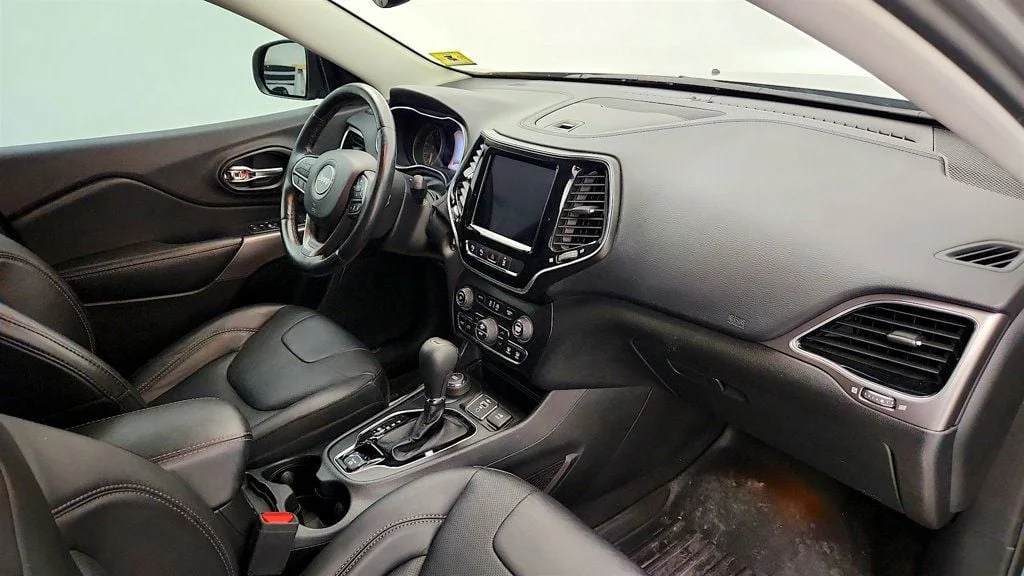 Used 2021 Sting-Gray Clearcoat Jeep Limited 4x4 image 25