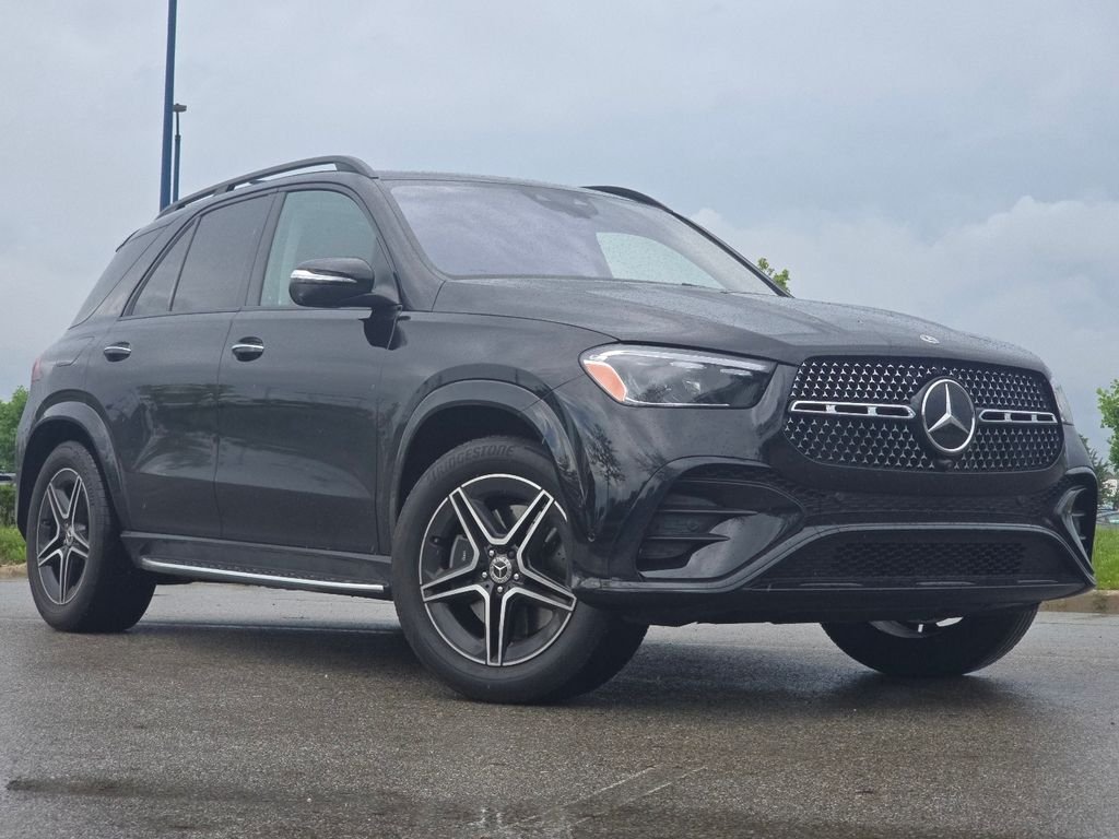 2026 Mercedes-Benz GLE GLE 450E 4MATIC's photo