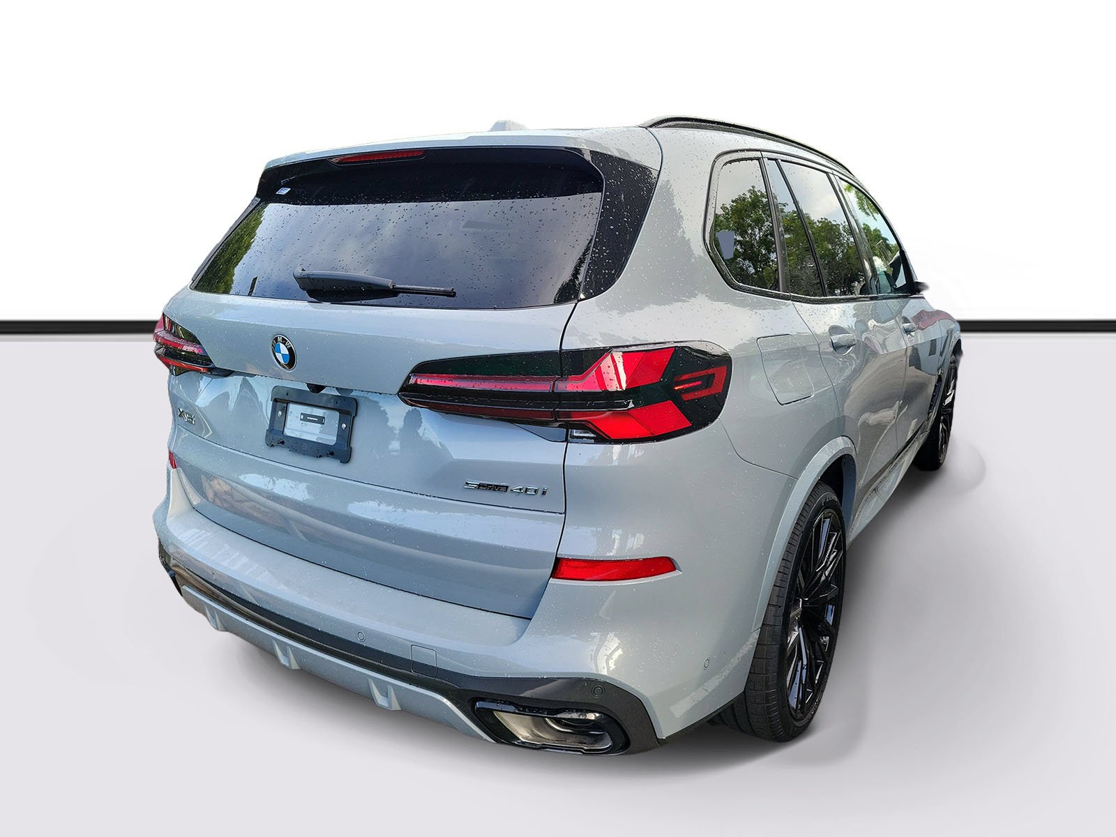 New 2026 Brooklyn Grey Metallic BMW sDrive40i image 4