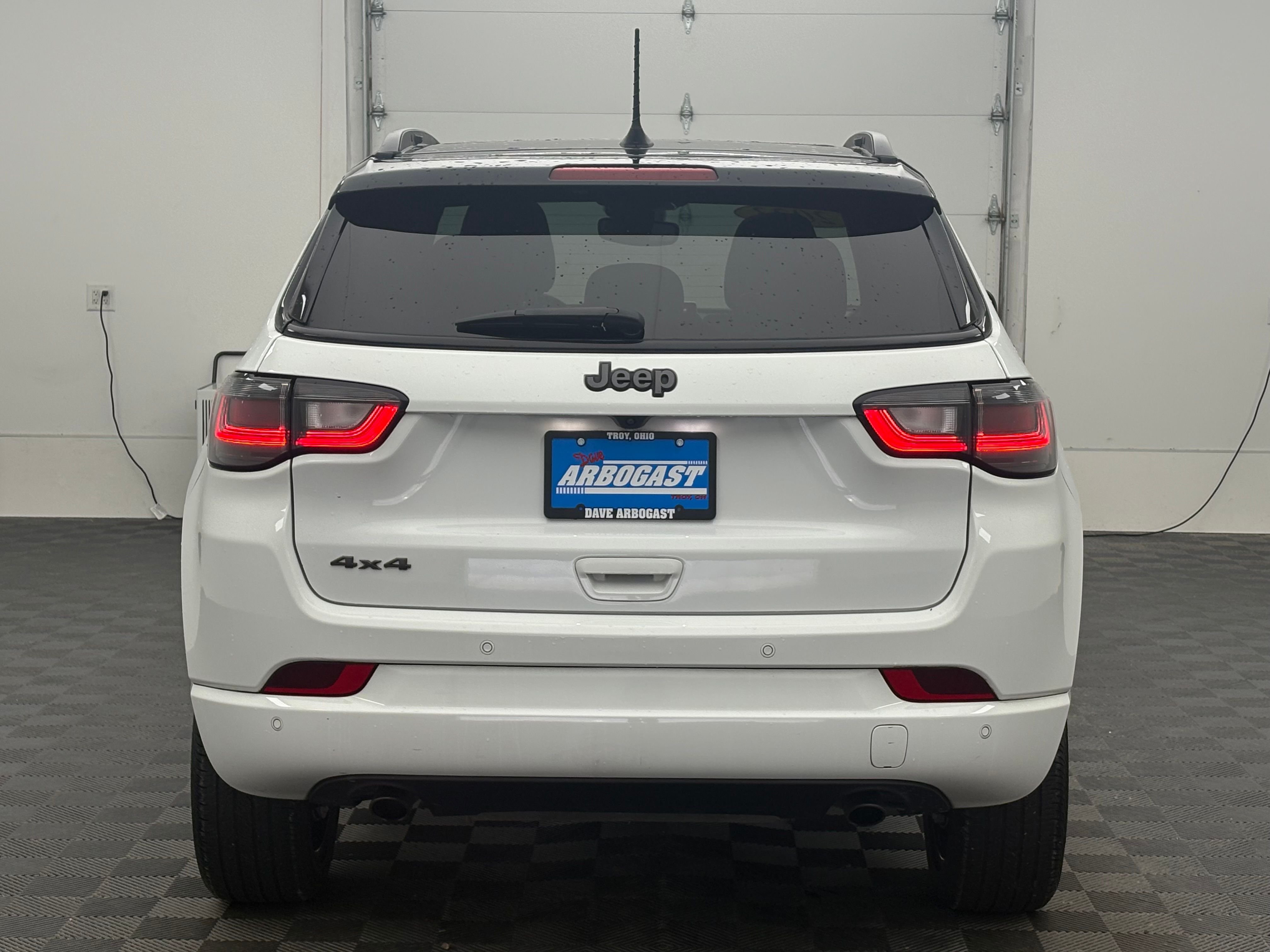 Used 2023 Bright White Clearcoat Jeep Limited image 8