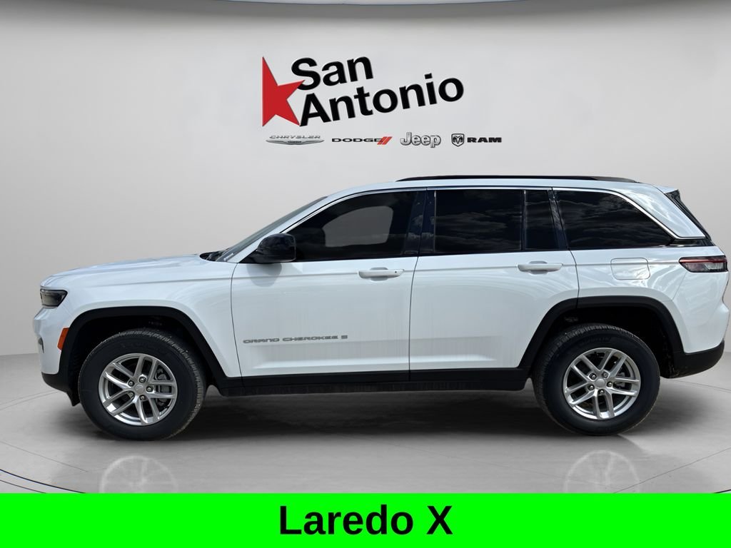 New 2025 White Jeep Laredo X image 8