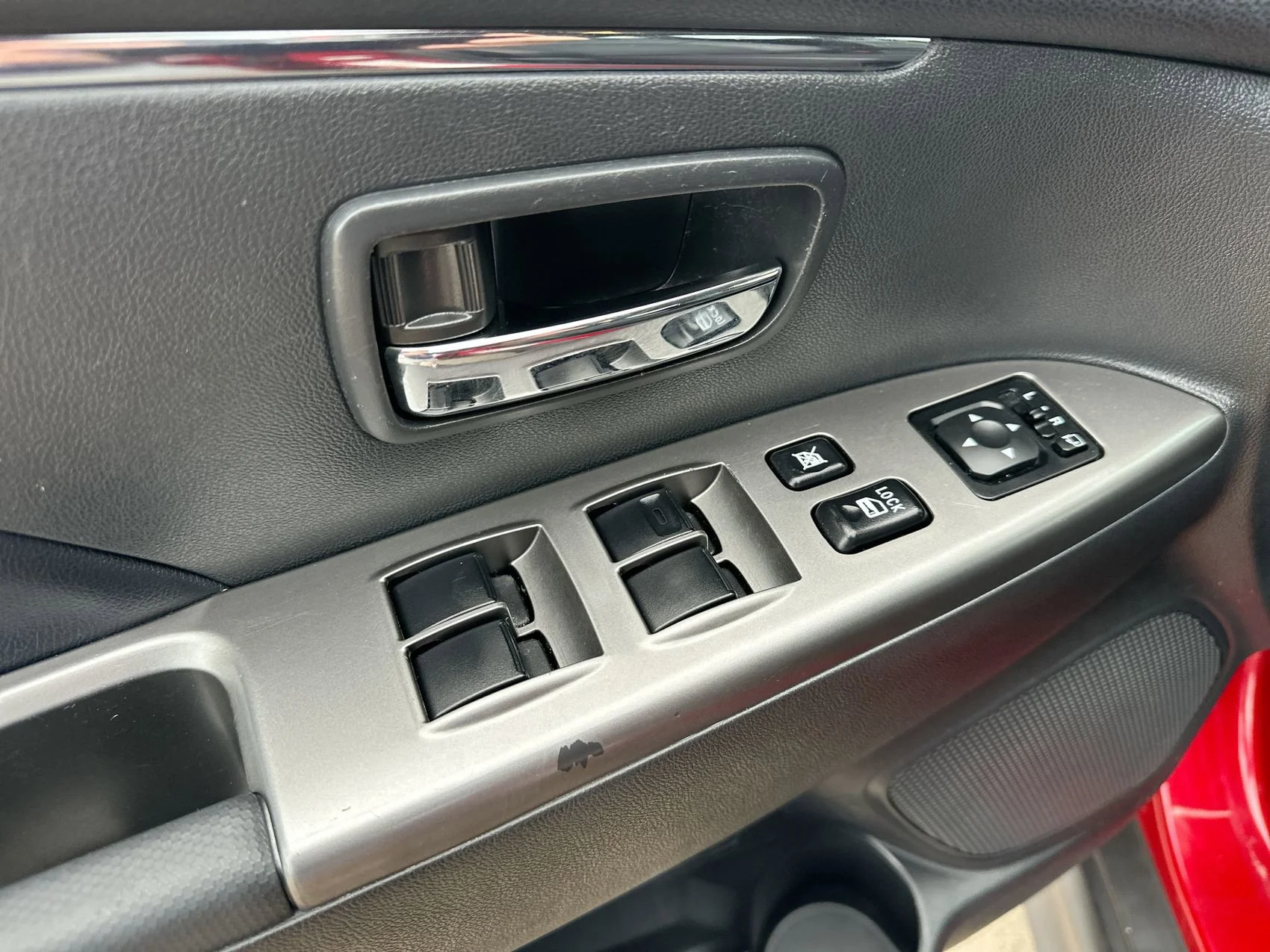 Used 2024 Red Mitsubishi 2.0 SE image 13