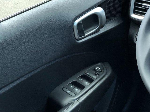 New 2026 Black,Onyx Hyundai SEL image 17