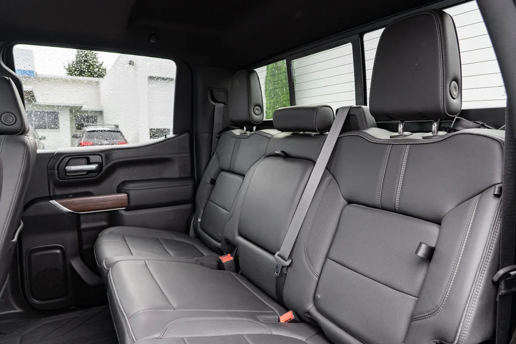 Used 2022 Northsky Blue Metallic Chevrolet High Country image 29