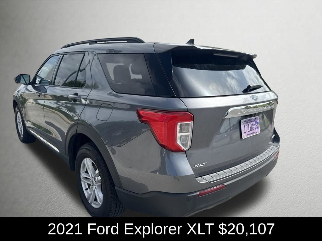 Used 2021 Gray Metallic Ford XLT image 5