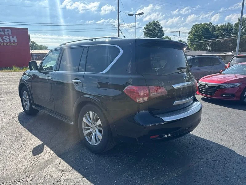 Used 2017 Black INFINITI Base image 5