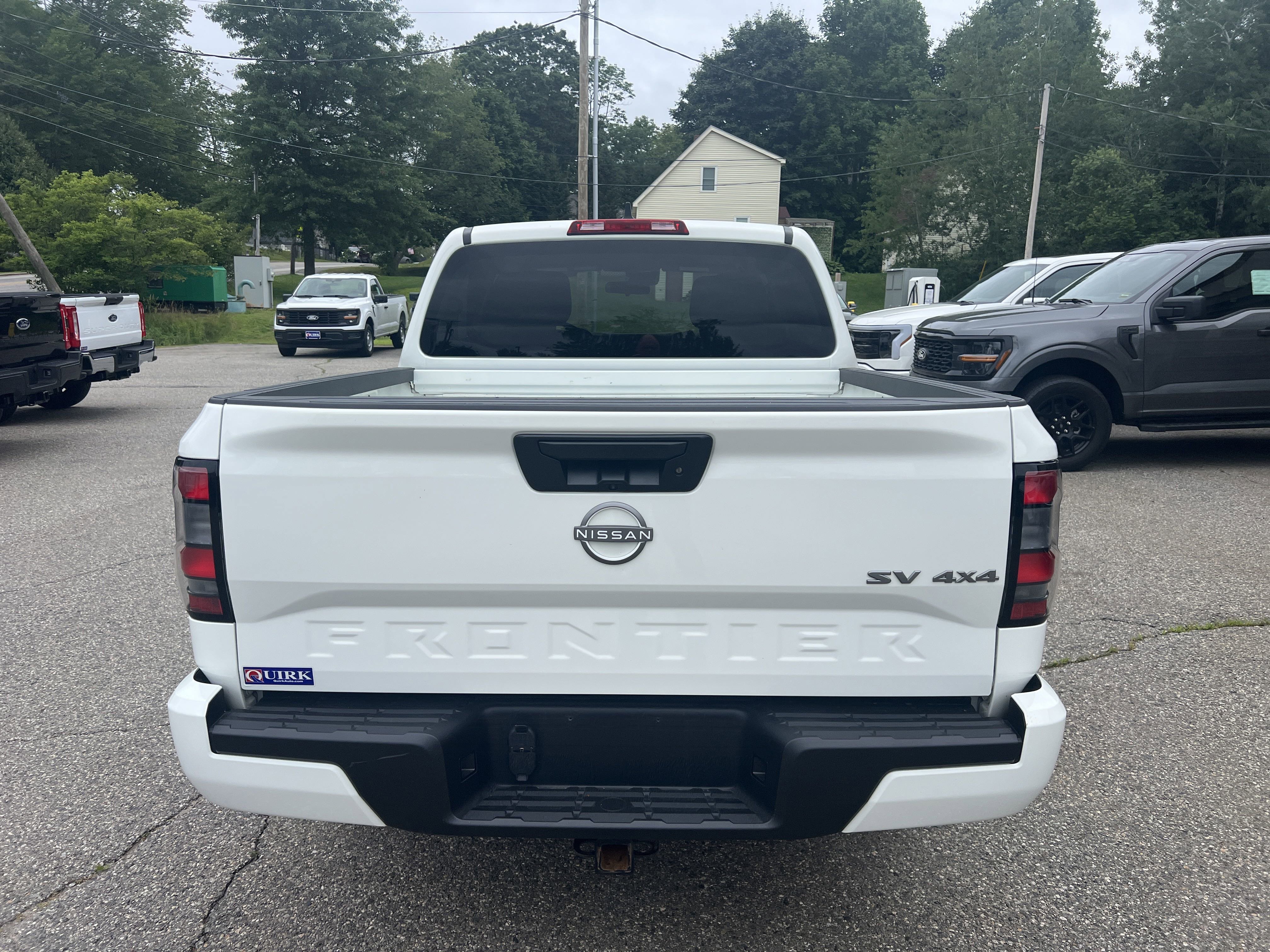 Used 2024 Glacier White Nissan SV image 6