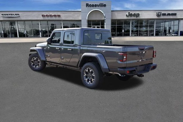 New 2026 Granite Crystal Metallic Clearcoat Jeep Sahara image 5