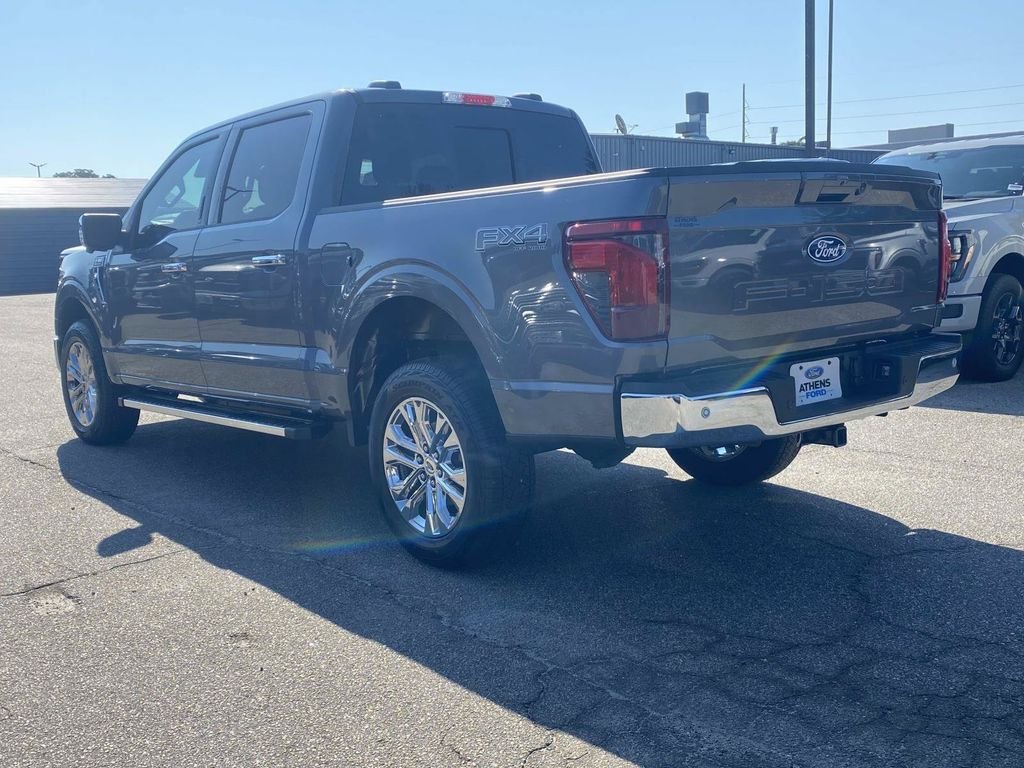 New 2026 Carbonized Gray Metallic Ford XLT image 4