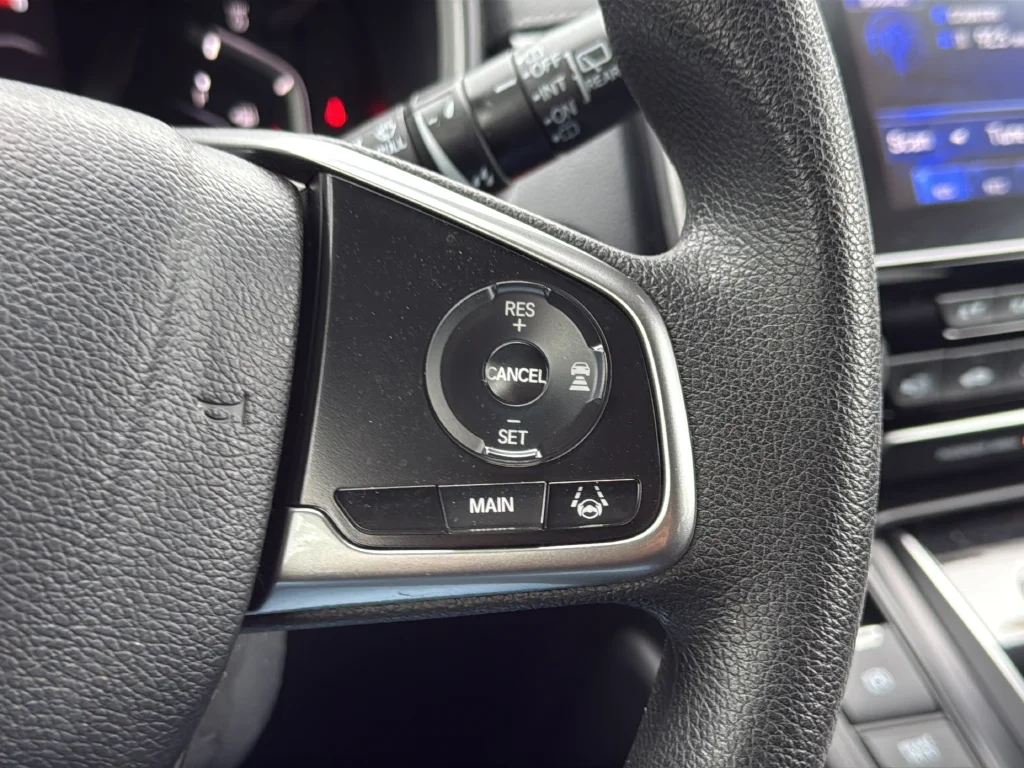 Used 2018  Honda EX image 17