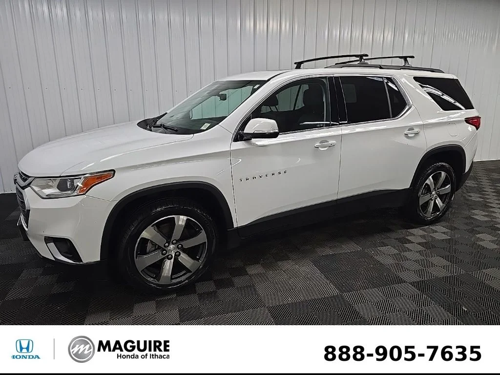 Used 2019 Summit White Chevrolet 3LT image 6